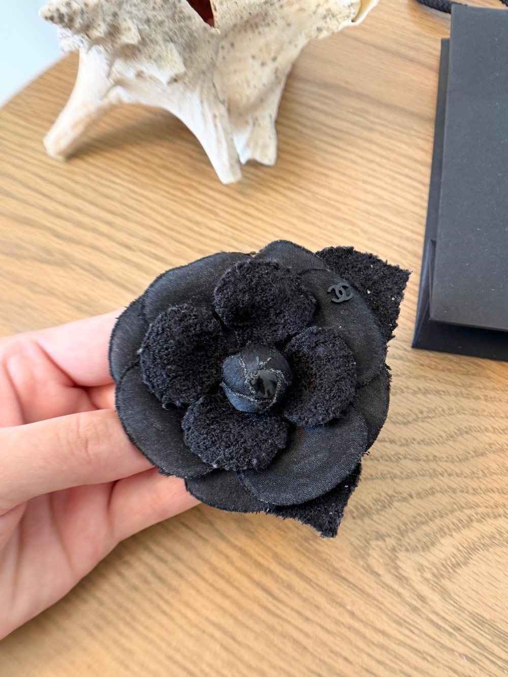 CHANEL Camélia Tweed/Canvas Brooch in Black